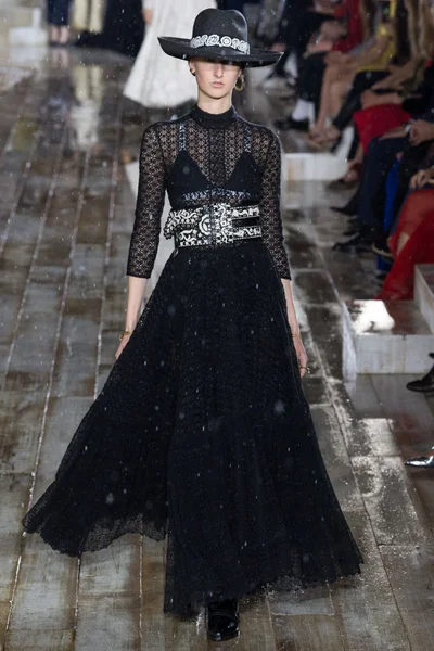 Look 68